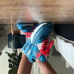 Custom made AIRMAX Nike Sneakers Size 7 Women’s